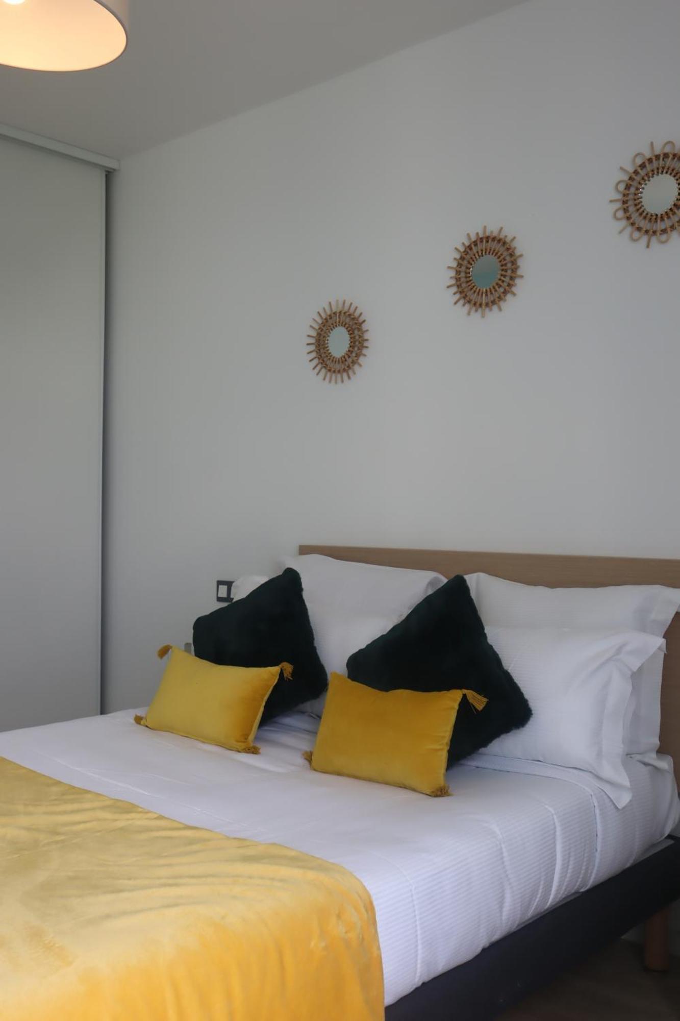 Oh Activ Cergy Aparthotel Bagian luar foto
