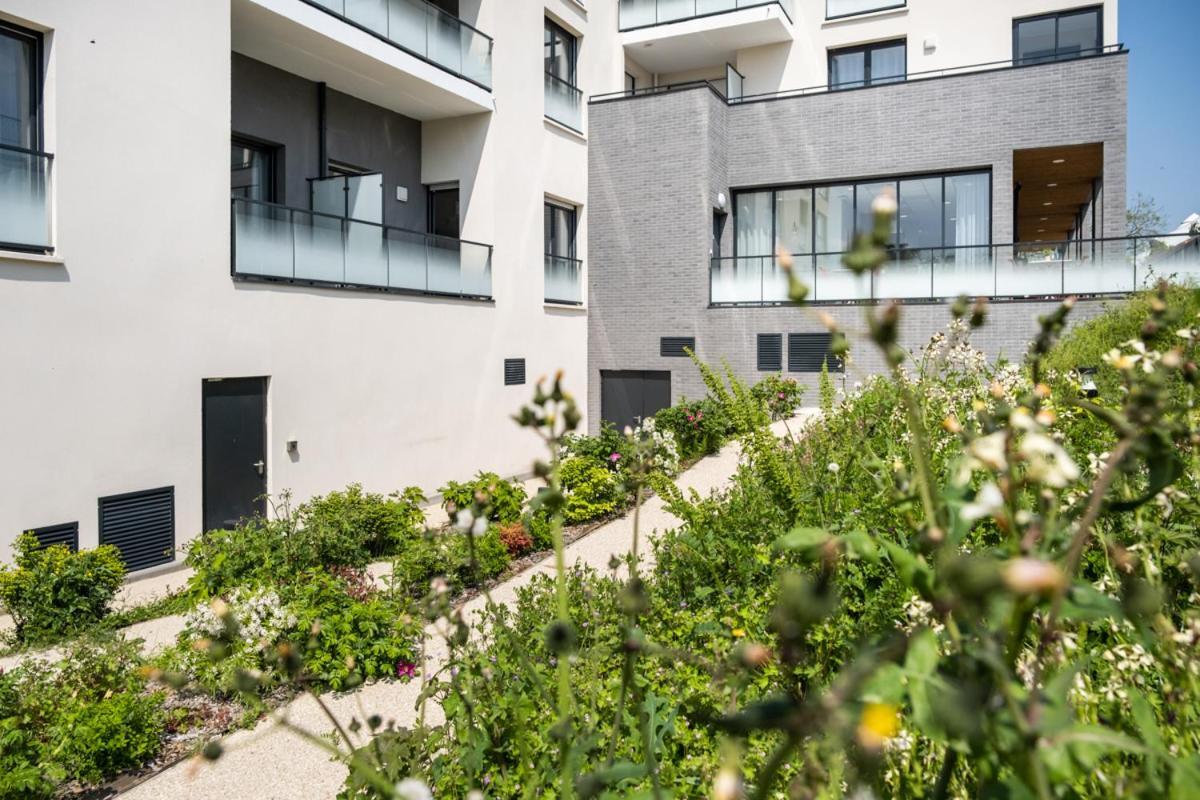 Oh Activ Cergy Aparthotel Bagian luar foto